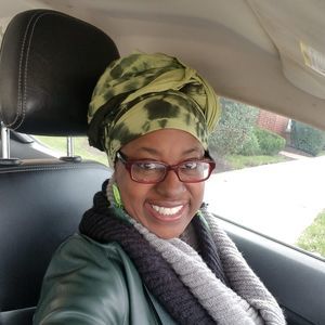 Meet your Posher, Angela